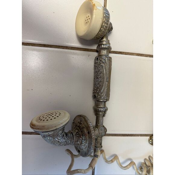 Vintage 70s Dong Jun Baroque Brass Victorian Ornate Rotary Dial Desk Telephone - Picture 5 of 9